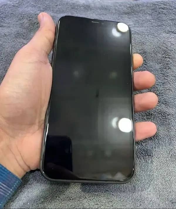 iPhone 11 non pta  64gb 2 month eSIM time 1