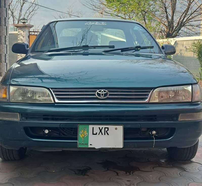 Toyota Corolla XE 2000 0