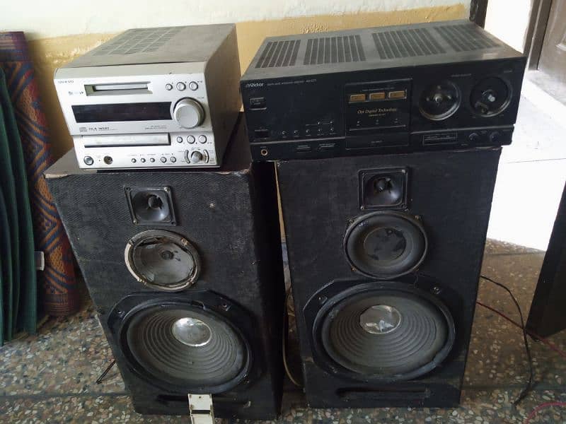 Full Set Of Speakers And Amplifiers 1