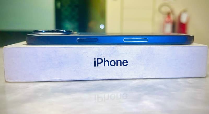 IPhone 15 Pro Max / Jv / 256 GB / contact: 0345-1582671 4