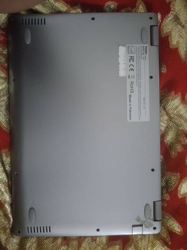 haier laptop y11c 1