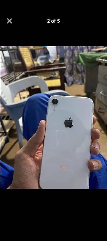 iPhone XR 0