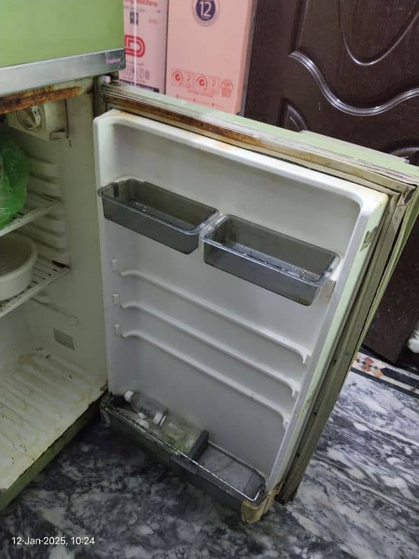 refrigerator 1