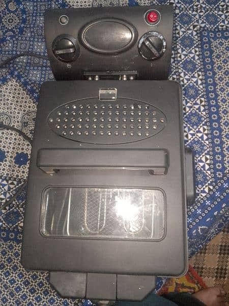 deep fryer good condition 2