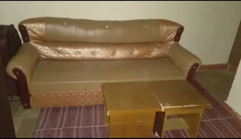 5 seater sofaaa set with 2 tables 1