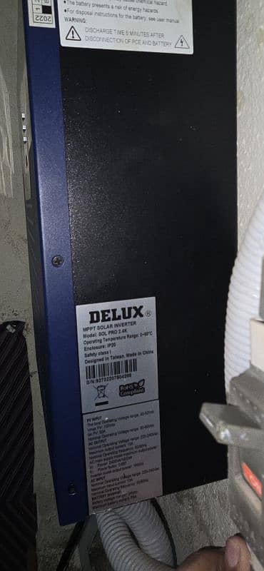 delux invertor 2.4 kw 2