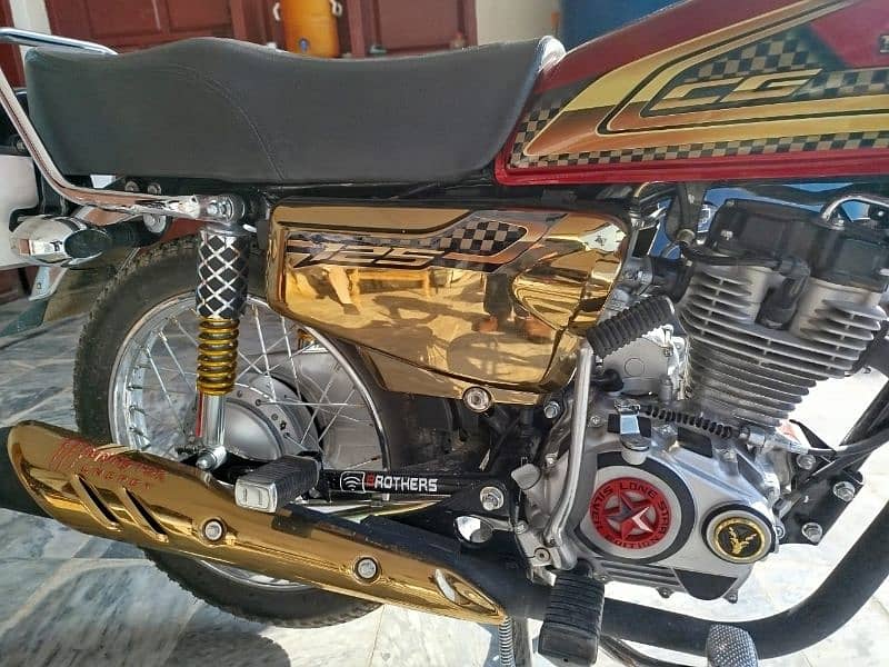 Honda 125 Gold Edition 3