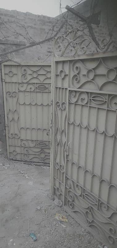 heavy duty iron gate old very strong 0