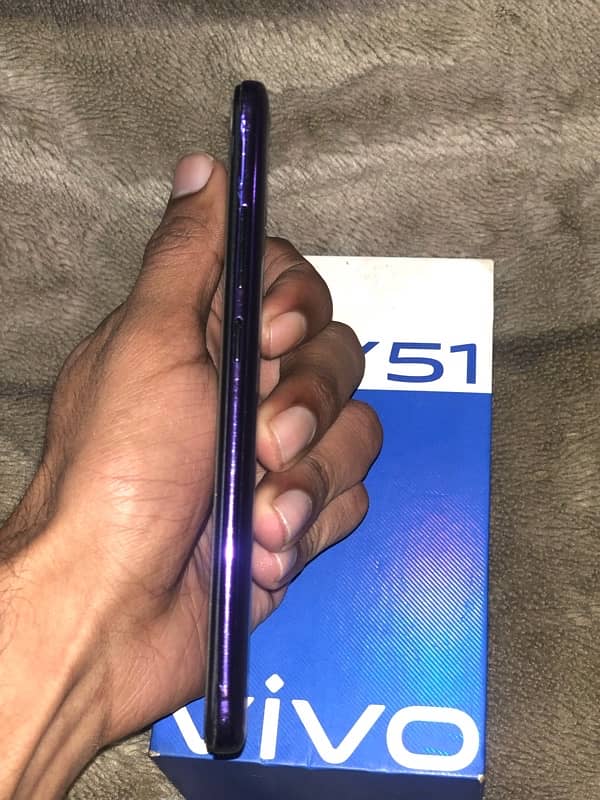 Vivo Y51 3