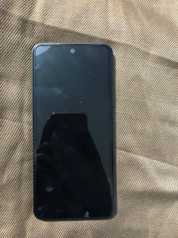 Itel s25 2 week use brand new condition 10 by 10 urgent sale 2