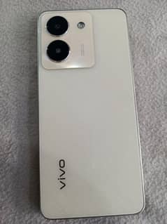 vivo y36 8/256 full box 5 munth wrnty outclass batry 03147147141