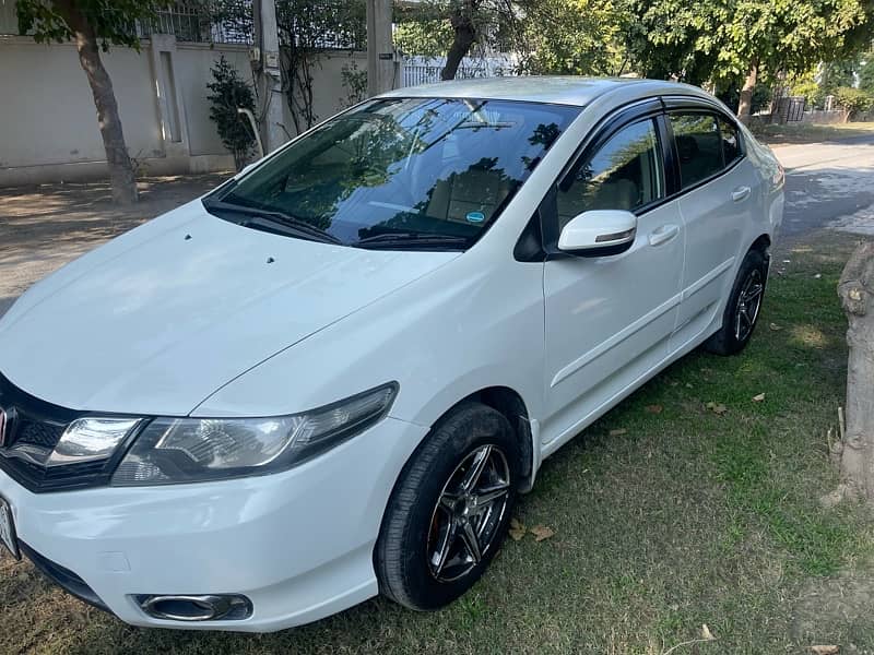 Honda City IVTEC 2018 1.3 auto first hand orginal condition 1