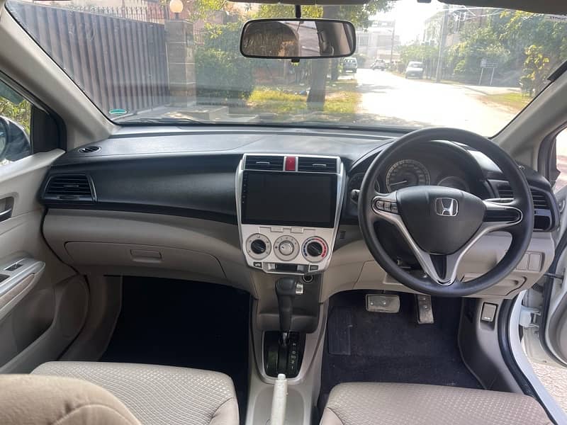 Honda City IVTEC 2018 1.3 auto first hand orginal condition 9