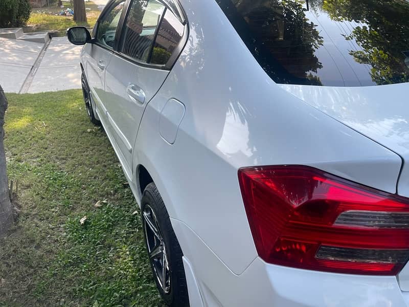 Honda City IVTEC 2018 1.3 auto first hand orginal condition 17