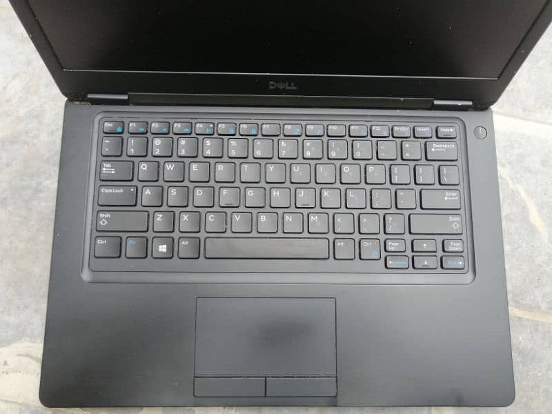 Dell vostro 5490Laptop in good condition 18