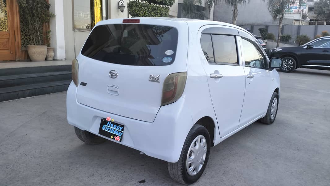 Daihatsu Mira 2012 2