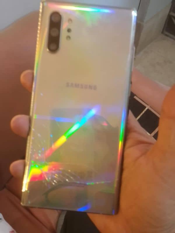 note 10plus non pta 12/256 line or spot ha . no crack no blink no shad 8