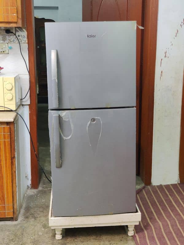 Haier Fridge double door-Small (186Ltr) 0