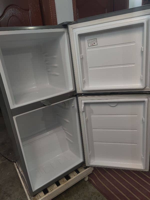 Haier Fridge double door-Small (186Ltr) 2