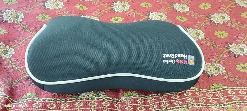 MoltyOrtho HeadRest Cushion 1