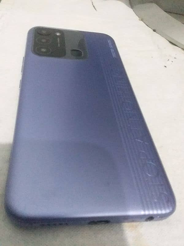 Tecno spark 8c 0