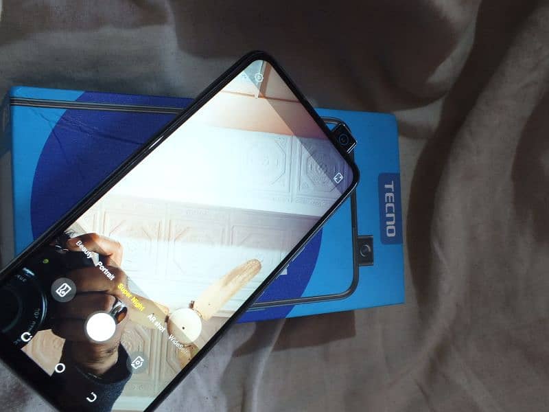 Camon 15prO 6/128 3