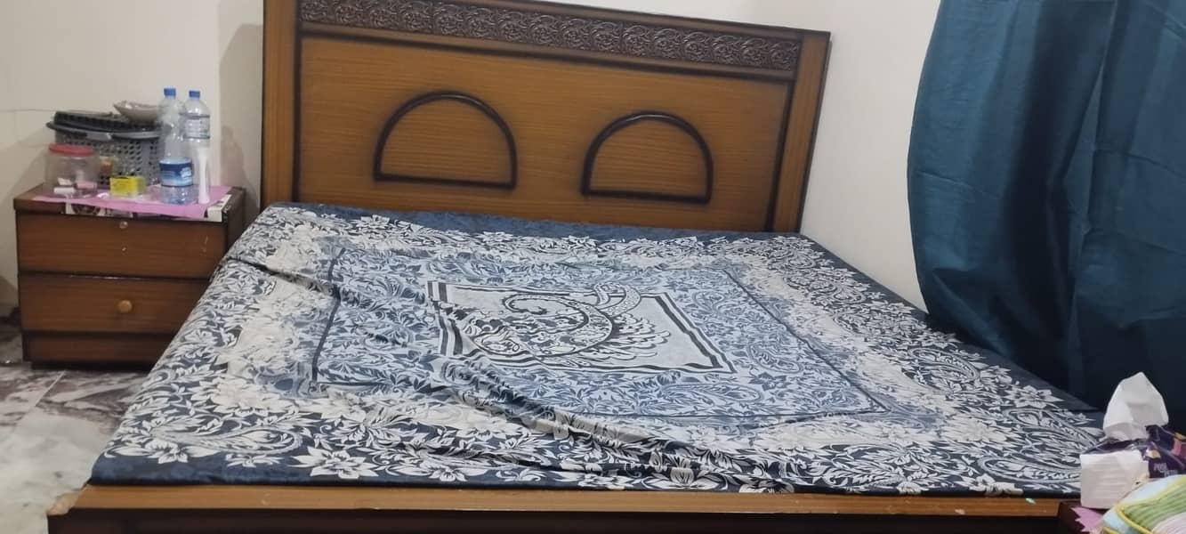 King Size Bed with 2 side tables 2