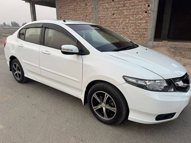 Honda City IVTEC  1.3 2018 model total genuine 2