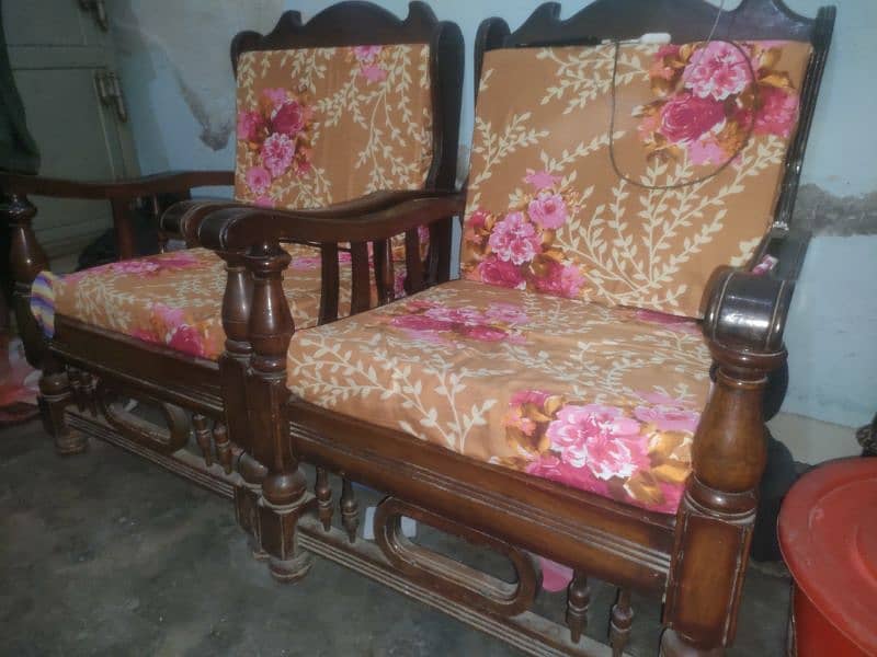 Sofa Set PURE WOOD 5 SEATER SEE Add Very Good Condition 5