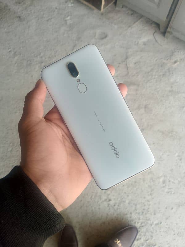 oppo f11 8 plus 256 gb 10/10 4