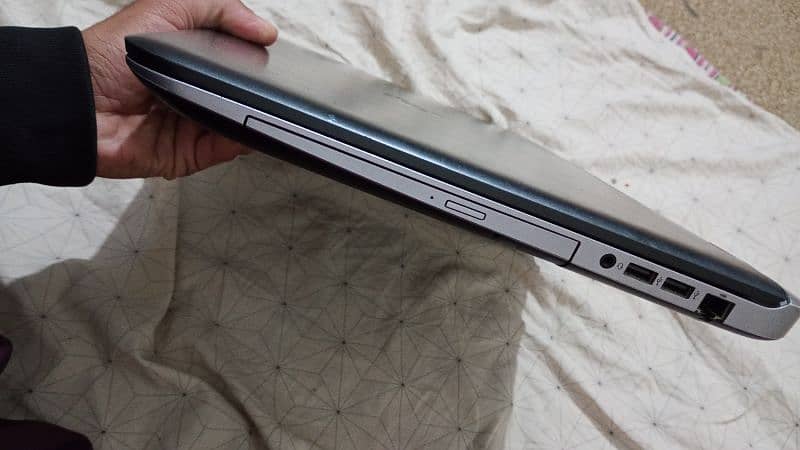 Laptop Core-i5-6th Generation 1