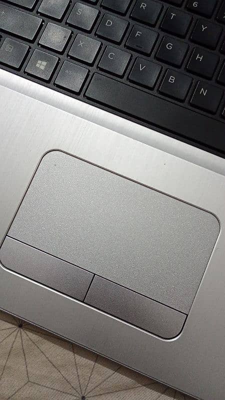 Laptop Core-i5-6th Generation 9