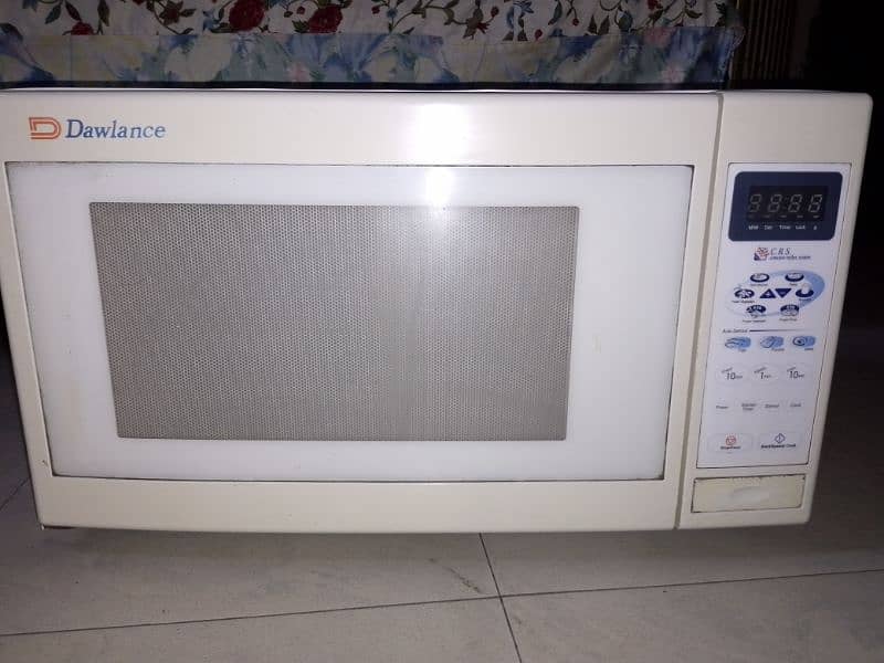 Dawlance Microwave oven 46 Liter 1