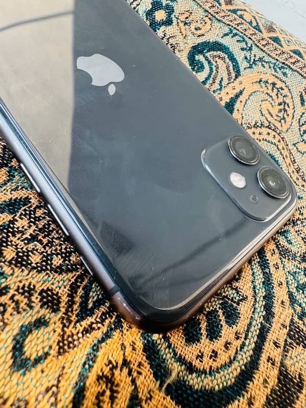 iphone 11 64 GB non pta full genuine Condition 3