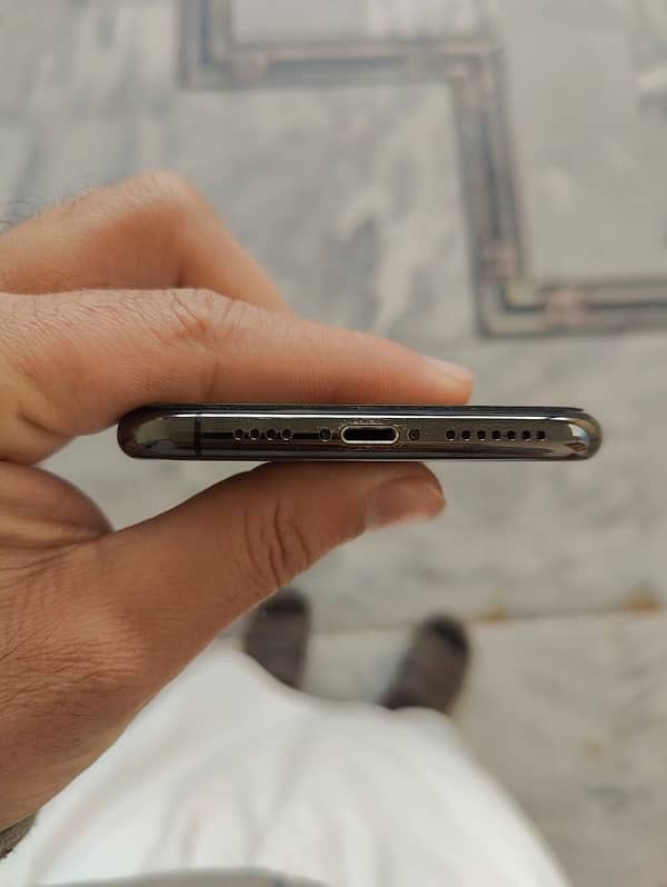 IPhone XS Max pta approved 7