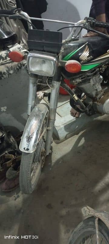 aoA I'm selling Honda 125 sealed engine only ring piston ka kaam h 0