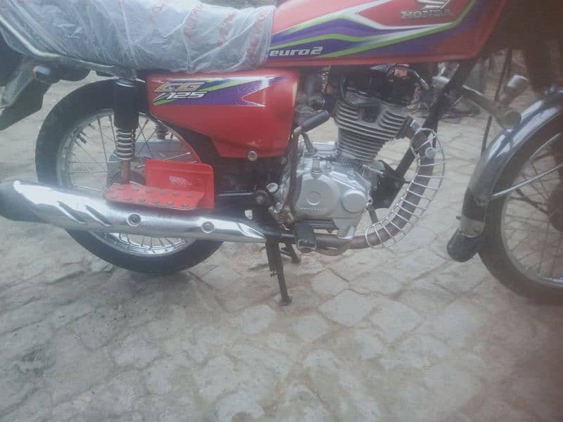 Honda 125 2017 modl argent sale 1