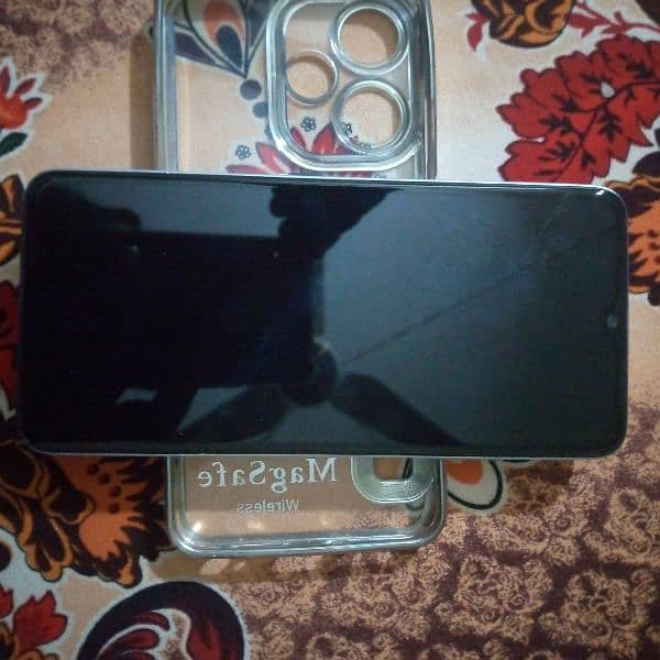 Sale for mobile phone infinix hot 30i ram 4/4  128 gb 2