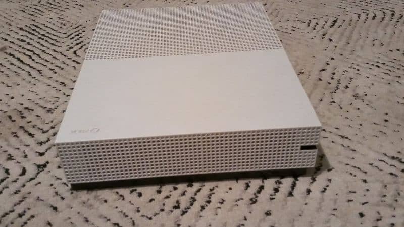 Xbox one S 2