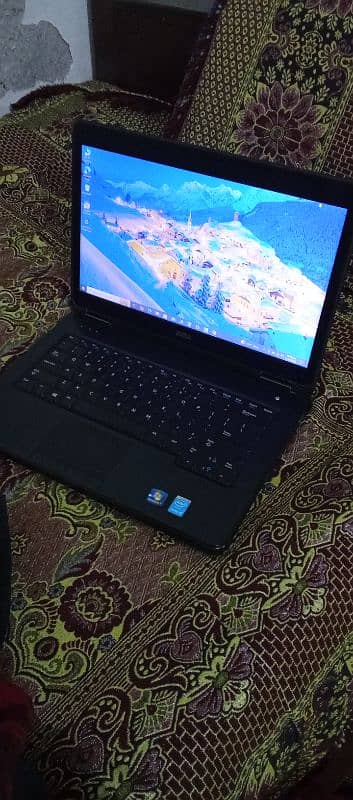 Dell Latitude E5440 0