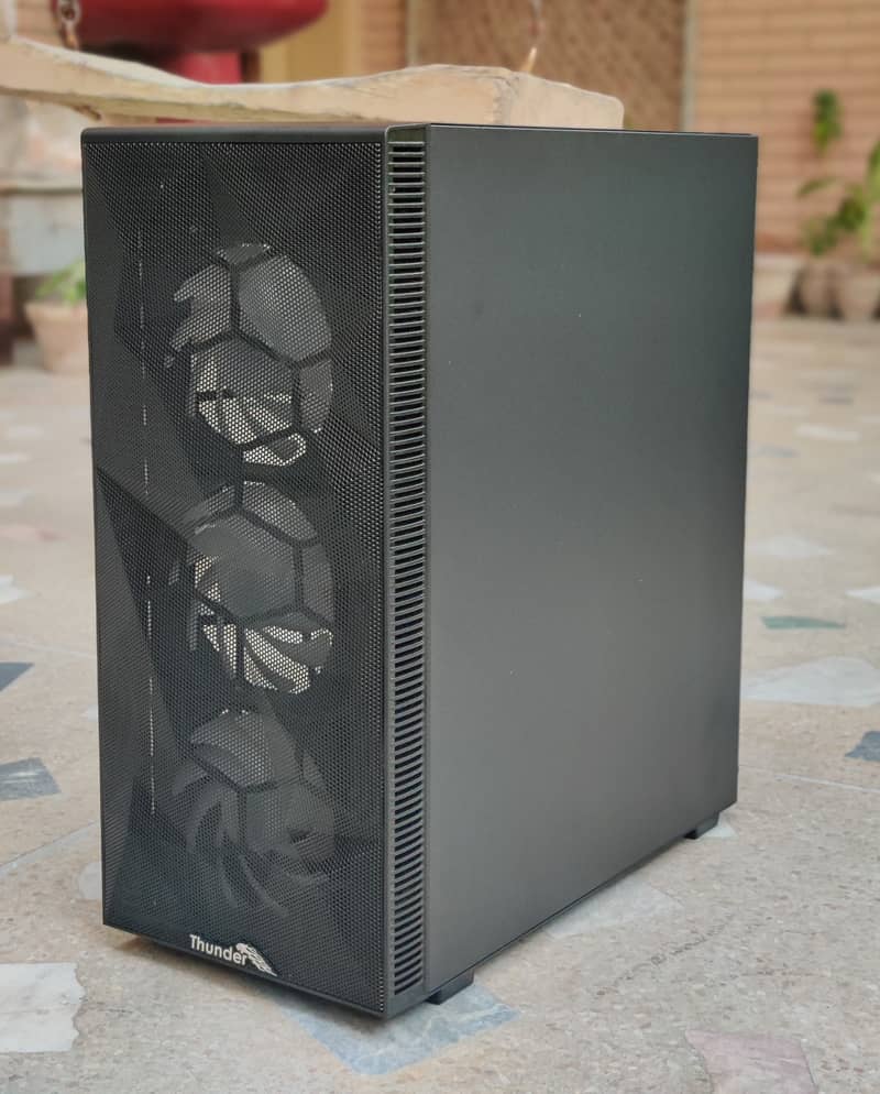 Best RARE Gaming PC with Decent Specs Gigabyte Z97 and Core i5 4690K 1