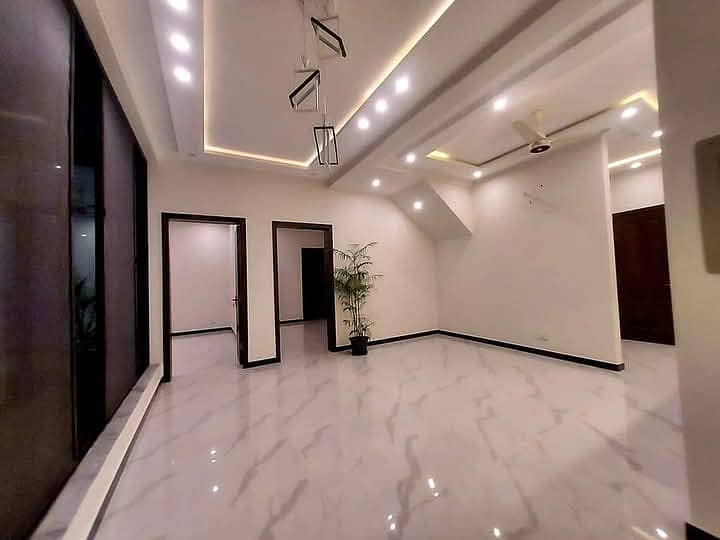 10 Marla upper portion available for rent in Gulbarga gareen Islamabad 4