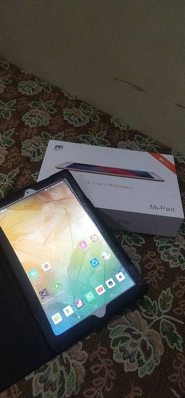 Tablet Mi-pad 10.1 FHD display just like new 0