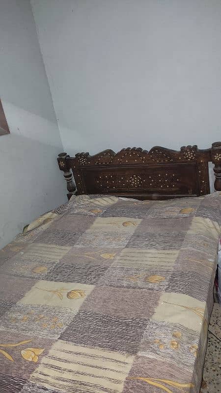 Single Hardwood Bed 1