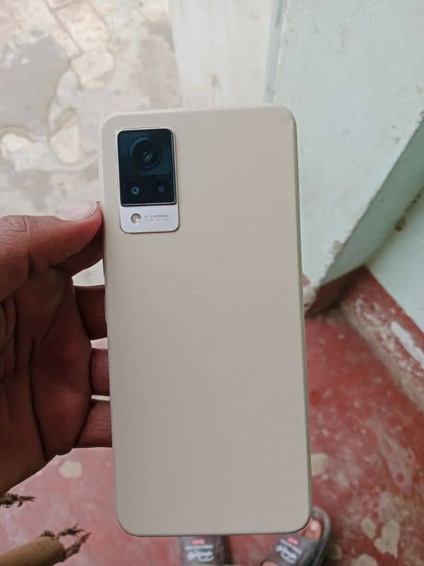 Vivo V21 6