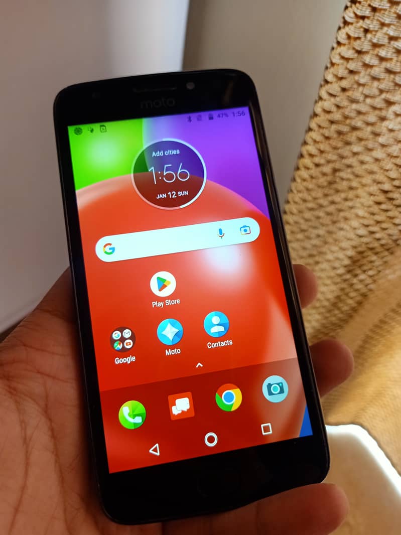 Moto E4 with original box 0