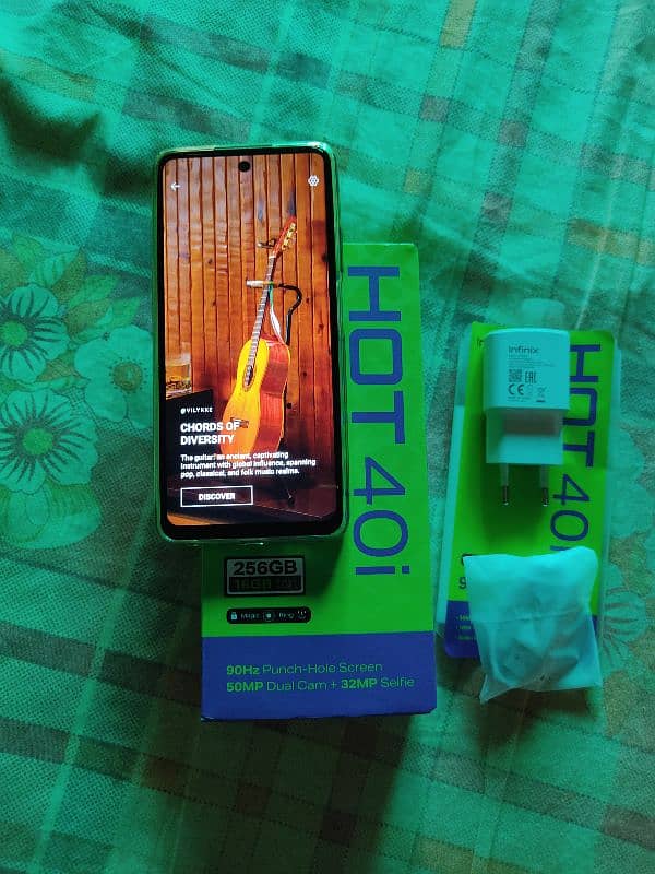 infinix hot 40i 8/256 complete box 1.5 month warranty abi hy 1