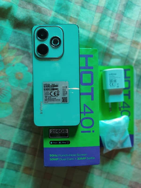 infinix hot 40i 8/256 complete box 1.5 month warranty abi hy 2