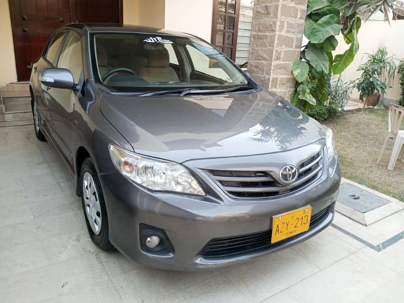 Toyota Corolla GLI 2013 Manual 100% Original Paint in DHA Karachi 2