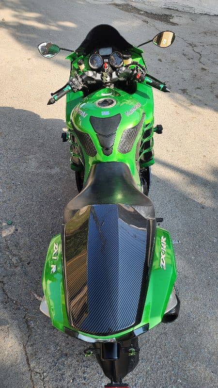 kawasaki Ninja zx-14r perfect condition 2